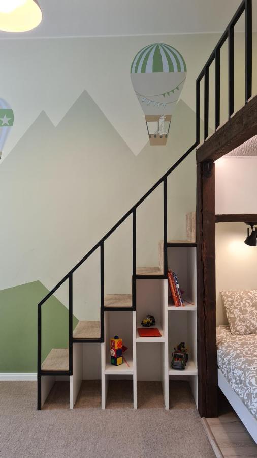 Family Apartment In Klaipeda Old Town Eksteriør billede