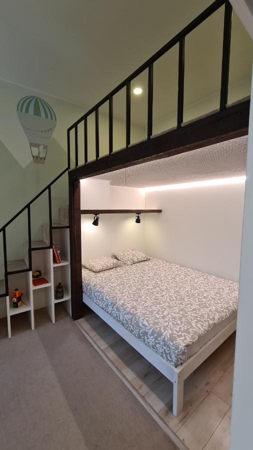 Family Apartment In Klaipeda Old Town Eksteriør billede